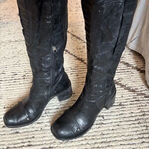 Black Leather Boots Handmade in Italy